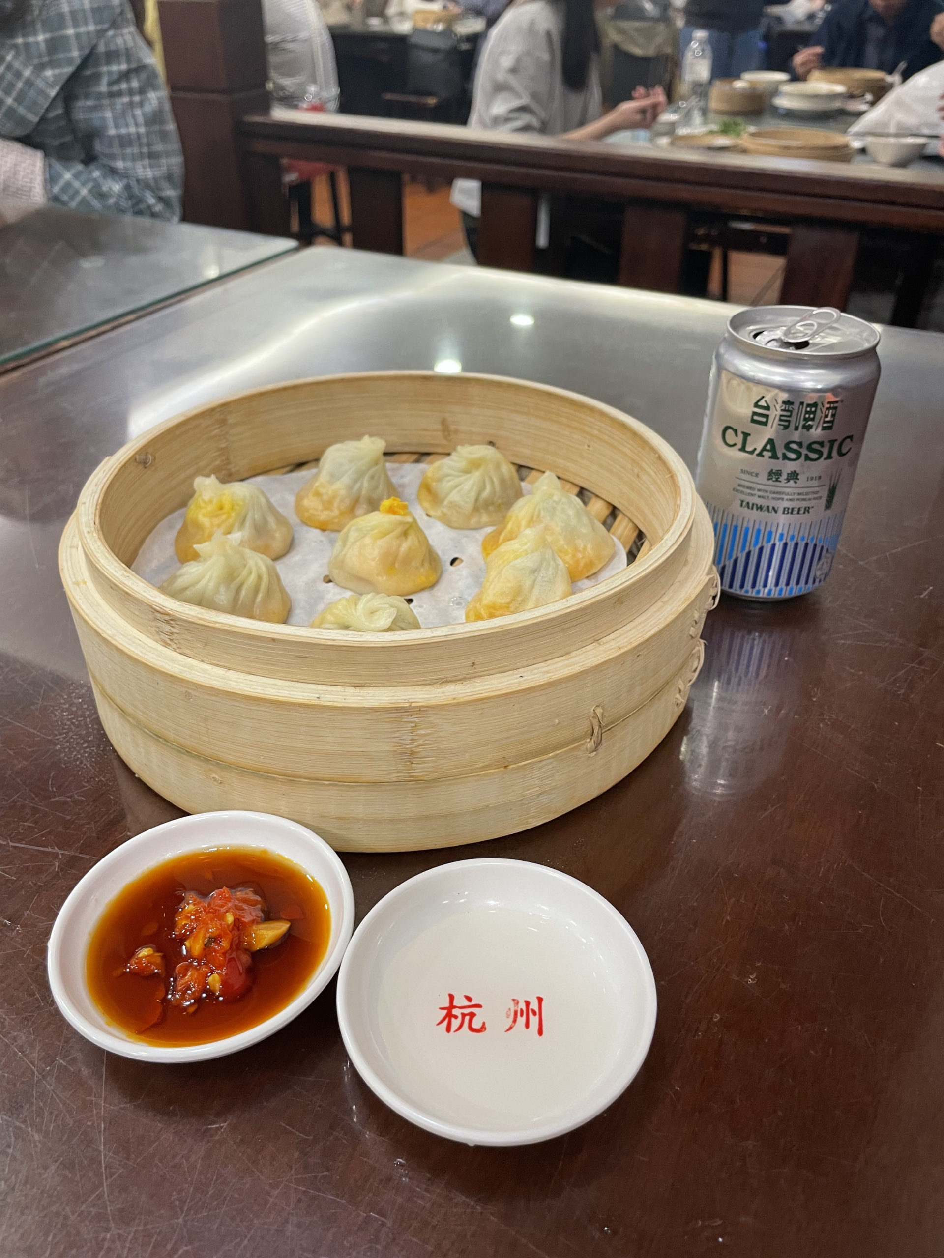 蟹味噌入り小籠包 杭州小篭湯包の特製小籠包