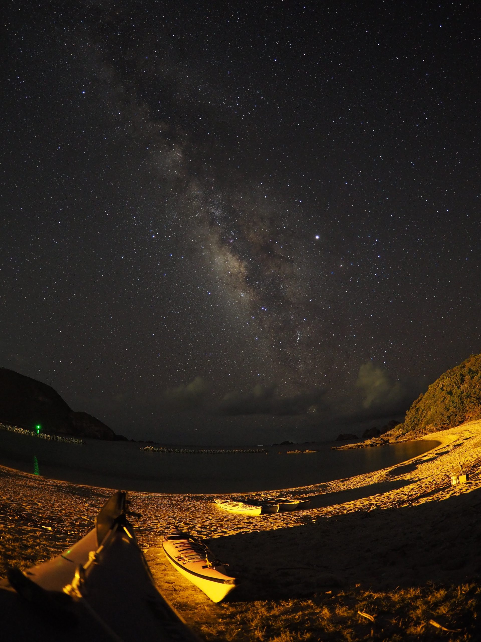 サハラ砂漠（モロッコ）　12月撮影　20:17　f1.8　ISO1600　60.0s 　16mm（35mm換算）
